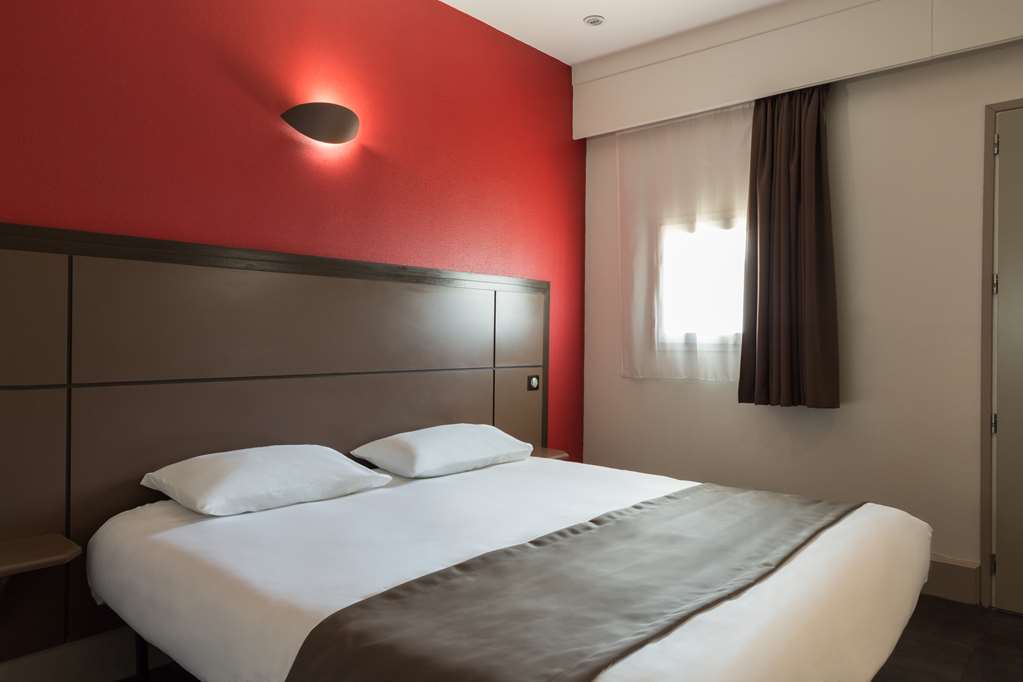 Hotel Confort Le Moulin Rouge Террассон-Лавільдьє Номер фото