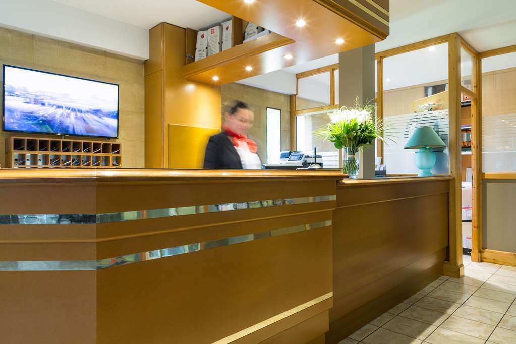 Hotel Confort Le Moulin Rouge Террассон-Лавільдьє Інтер'єр фото